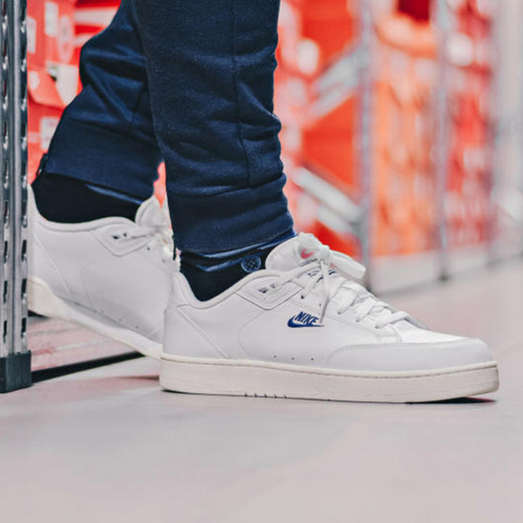 NIKE Men's Grandstand Tennis Shoes - Picture 4 of 8